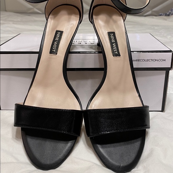 Nine West women’s Leisa Leather Dress Sandal - Picture 2 of 5